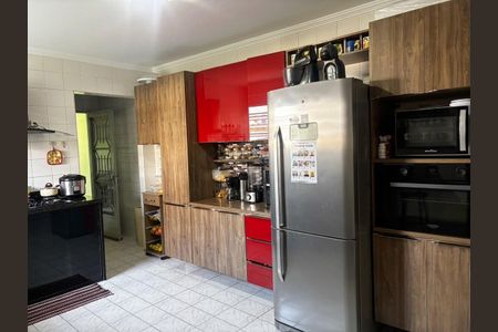 Casa à venda com 150m², 3 quartos e 2 vagasCozinha