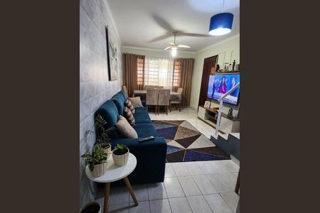 Sala de casa à venda com 3 quartos, 150m² em Cidade Líder, São Paulo