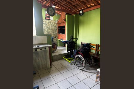 Casa à venda com 150m², 3 quartos e 2 vagasÁrea de Serviço