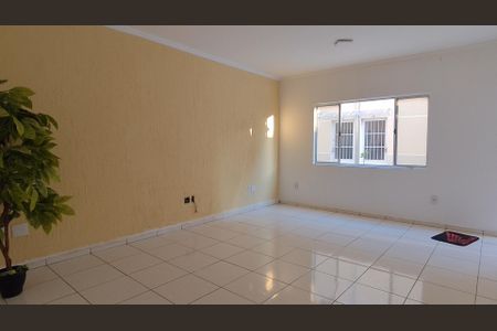 Casa de Condomínio à venda com 2 quartos, 100m² em Vila Renato, São Paulo