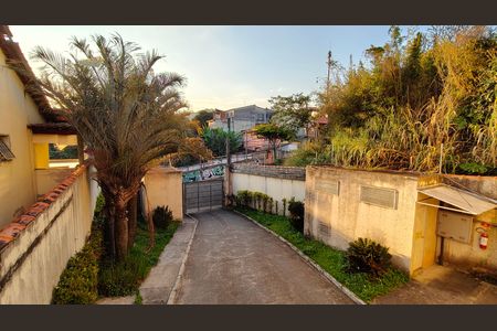 Casa de condomínio à venda com 100m², 3 quartos e 2 vagas