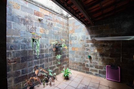 Casa para alugar com 72m², 3 quartos e sem vagaÁrea de Serviço