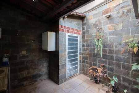 Casa para alugar com 72m², 3 quartos e sem vagaÁrea de Serviço