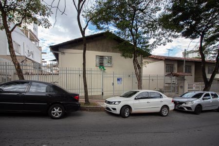 Casa para alugar com 72m², 3 quartos e sem vagaFachada
