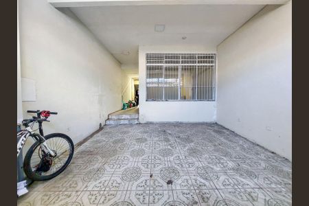 Garagem de casa para alugar com 2 quartos, 70m² em Jardim Dom Bosco, São Paulo