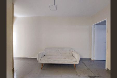 Sala de casa para alugar com 2 quartos, 70m² em Jardim Dom Bosco, São Paulo