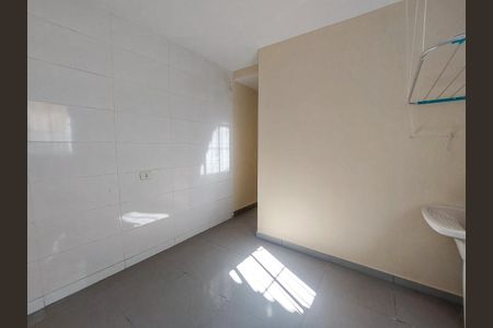 Cozinha de casa para alugar com 2 quartos, 70m² em Jardim Dom Bosco, São Paulo