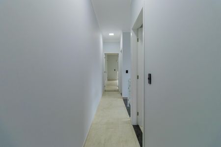 Casa de condomínio para alugar com 170m², 3 quartos e 3 vagasCorredor
