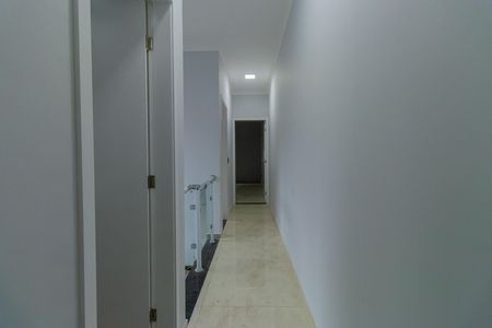 Casa de condomínio para alugar com 170m², 3 quartos e 3 vagasCorredor