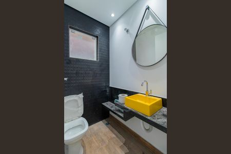 Casa de condomínio para alugar com 170m², 3 quartos e 3 vagasLavabo