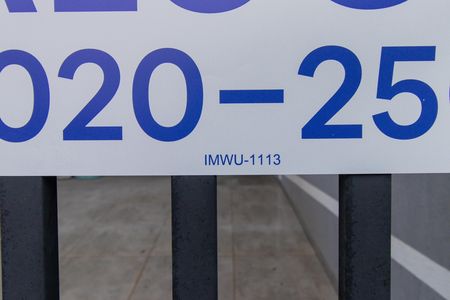 Casa de condomínio para alugar com 170m², 3 quartos e 3 vagasPlaquinha instalada em 25/06/2026 Cod. IMWU-1113