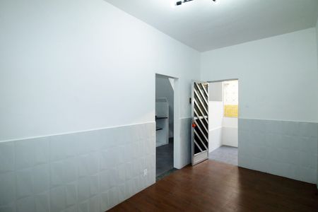 Casa para alugar com 70m², 2 quartos e sem vagaSala