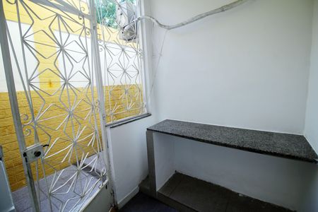 Casa para alugar com 70m², 2 quartos e sem vagaVaranda