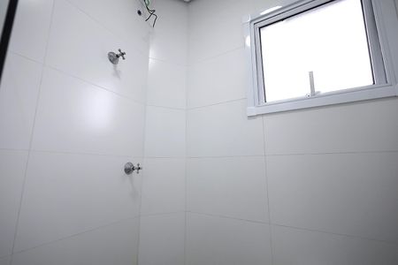 Banheiro de apartamento para alugar com 1 quarto, 48m² em Vila Humaita, Santo André