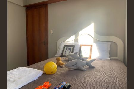 Apartamento à venda com 300m², 3 quartos e 2 vagasQuarto 2