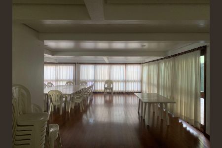 Apartamento à venda com 300m², 3 quartos e 2 vagasÁrea comum - Salão de festas
