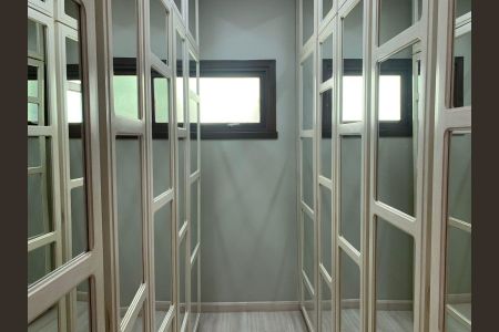 Apartamento à venda com 300m², 3 quartos e 2 vagasCloset da suíte