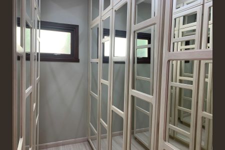 Apartamento à venda com 300m², 3 quartos e 2 vagasCloset da suíte