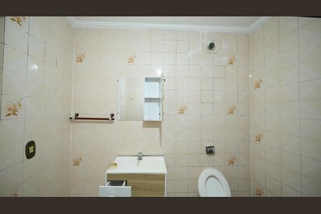 Casa para alugar com 170m², 4 quartos e 2 vagasBanheiro Social