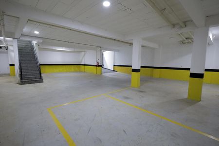 Garagem de apartamento para alugar com 1 quarto, 48m² em Vila Humaita, Santo André