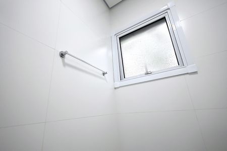 Banheiro de apartamento para alugar com 1 quarto, 48m² em Vila Humaita, Santo André