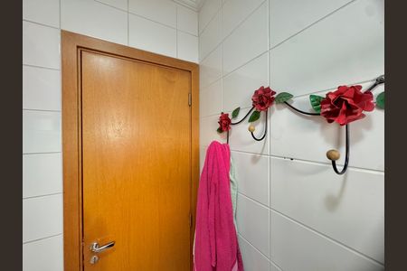 Apartamento à venda com 56m², 2 quartos e 1 vaga Apartamento à venda com 56m², 2 quartos e 1 vagaBanheiro