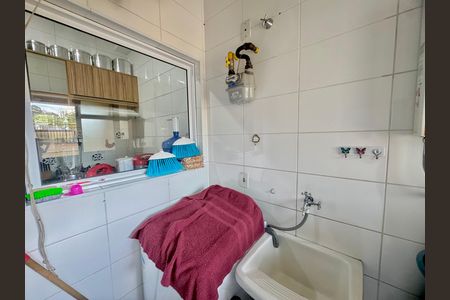 Apartamento à venda com 56m², 2 quartos e 1 vaga Apartamento à venda com 56m², 2 quartos e 1 vagaÁrea de Serviço