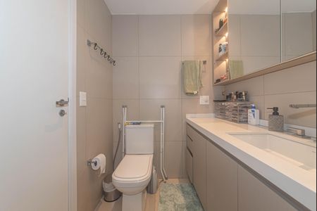 Apartamento para alugar com 110m², 2 quartos e 2 vagas Apartamento para alugar com 110m², 2 quartos e 2 vagasBanheiro da Suíte 2