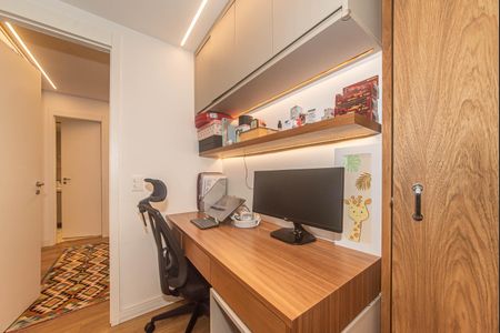 Apartamento para alugar com 110m², 2 quartos e 2 vagas Apartamento para alugar com 110m², 2 quartos e 2 vagasCorredor - Escritorio