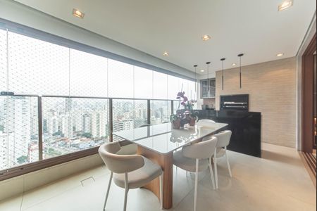 Varanda de apartamento para alugar com 2 quartos, 110m² em Campo Belo, São Paulo