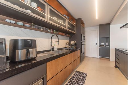 Apartamento para alugar com 110m², 2 quartos e 2 vagas Apartamento para alugar com 110m², 2 quartos e 2 vagasCozinha