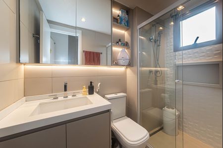 Apartamento para alugar com 110m², 2 quartos e 2 vagas Apartamento para alugar com 110m², 2 quartos e 2 vagasBanheiro da Suíte 1