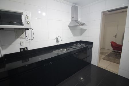 Apartamento à venda com 120m², 3 quartos e sem vagaCozinha e Área de Serviço
