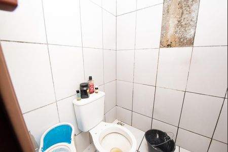 Banheiro de casa à venda com 1 quarto, 360m² em Pindorama, Belo Horizonte