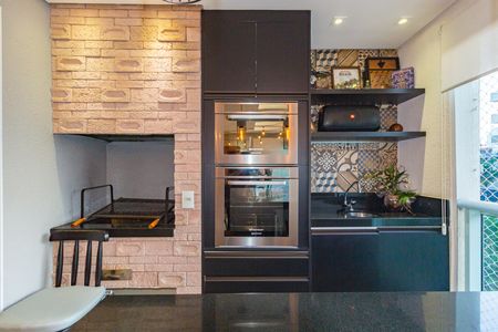 Apartamento à venda com 110m², 3 quartos e 2 vagas Apartamento à venda com 110m², 3 quartos e 2 vagasDetalhe - Varanda