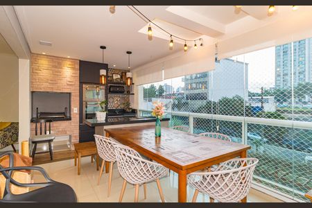 Apartamento à venda com 110m², 3 quartos e 2 vagas Apartamento à venda com 110m², 3 quartos e 2 vagasVaranda
