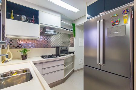 Apartamento à venda com 110m², 3 quartos e 2 vagas Apartamento à venda com 110m², 3 quartos e 2 vagasCozinha