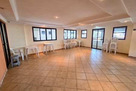 Apartamento para alugar com 120m², 3 quartos e 1 vaga Apartamento para alugar com 120m², 3 quartos e 1 vagaÁrea comum - Salão de festas