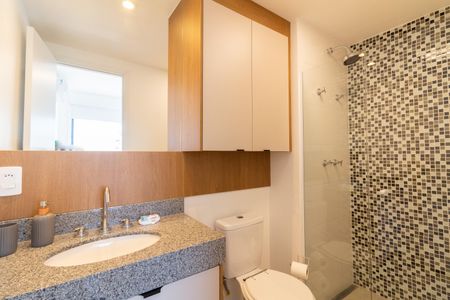 Banheiro de apartamento à venda com 1 quarto, 29m² em Butantã, São Paulo