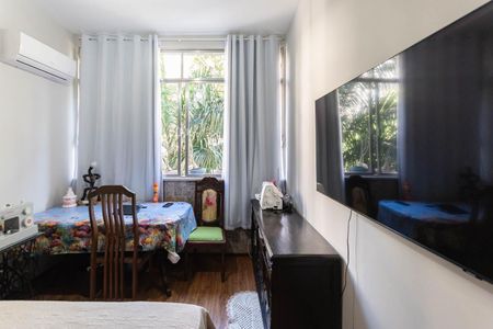Apartamento à venda com 160m², 5 quartos e 2 vagasQuarto 3