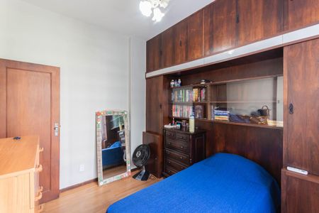 Apartamento à venda com 160m², 5 quartos e 2 vagasQuarto 1