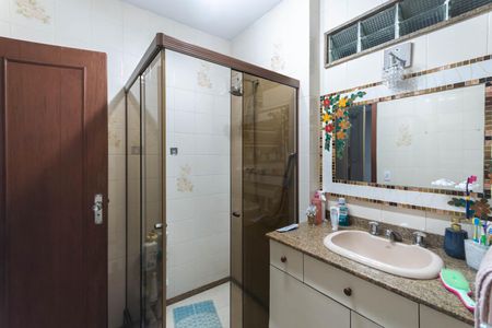 Apartamento à venda com 160m², 5 quartos e 2 vagasBanheiro 1