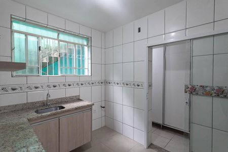 Casa de condomínio para alugar com 65m², 2 quartos e 1 vagaCozinha