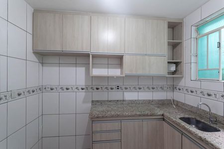 Casa de condomínio para alugar com 65m², 2 quartos e 1 vagaCozinha