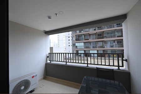 Varanda de kitnet/studio à venda com 1 quarto, 26m² em Vila Clementino, São Paulo