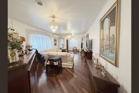 Casa à venda com 4 quartos, 450m² em Mooca, São Paulo