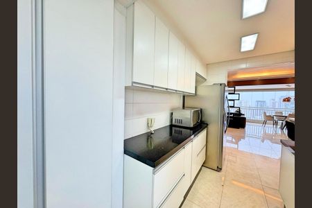 Apartamento à venda com 103m², 2 quartos e 2 vagas