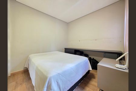 Apartamento à venda com 126m², 4 quartos e 3 vagas Apartamento à venda com 126m², 4 quartos e 3 vagasQuarto Suíte 2