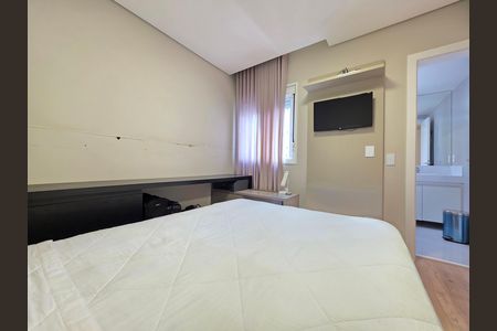 Apartamento à venda com 126m², 4 quartos e 3 vagas Apartamento à venda com 126m², 4 quartos e 3 vagasQuarto Suíte 2
