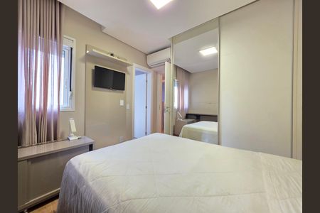 Apartamento à venda com 126m², 4 quartos e 3 vagas Apartamento à venda com 126m², 4 quartos e 3 vagasQuarto Suíte 2
